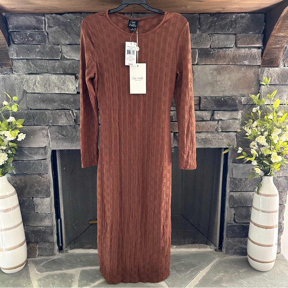 NWT Brown Long Sleeve Scoop Neck Bodycon Dress